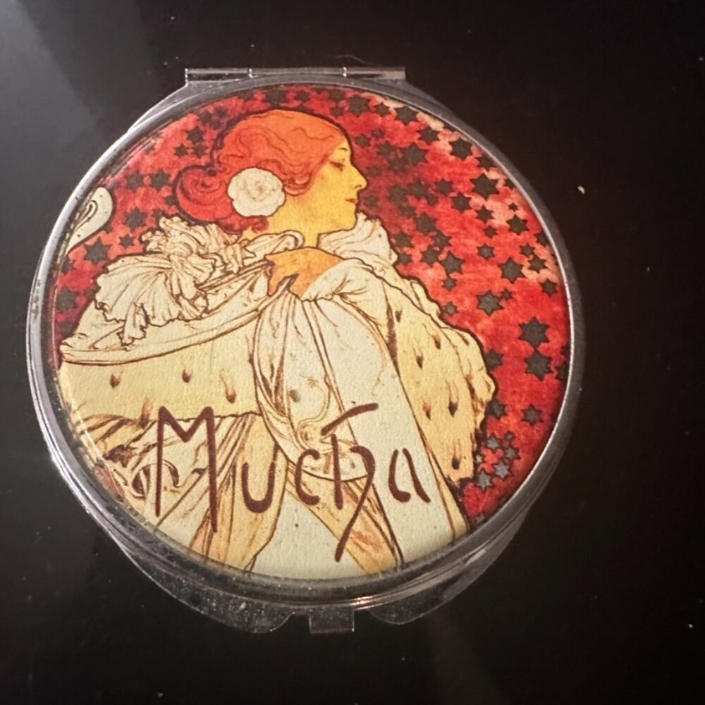 Artist Alphonse Mucha Mirror Compact Vienna Souvenir Fine Art Art Nouveau NWT